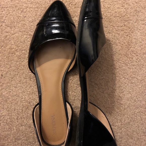 Black patent pointed toe flats, 8.5 - Picture 2 of 4